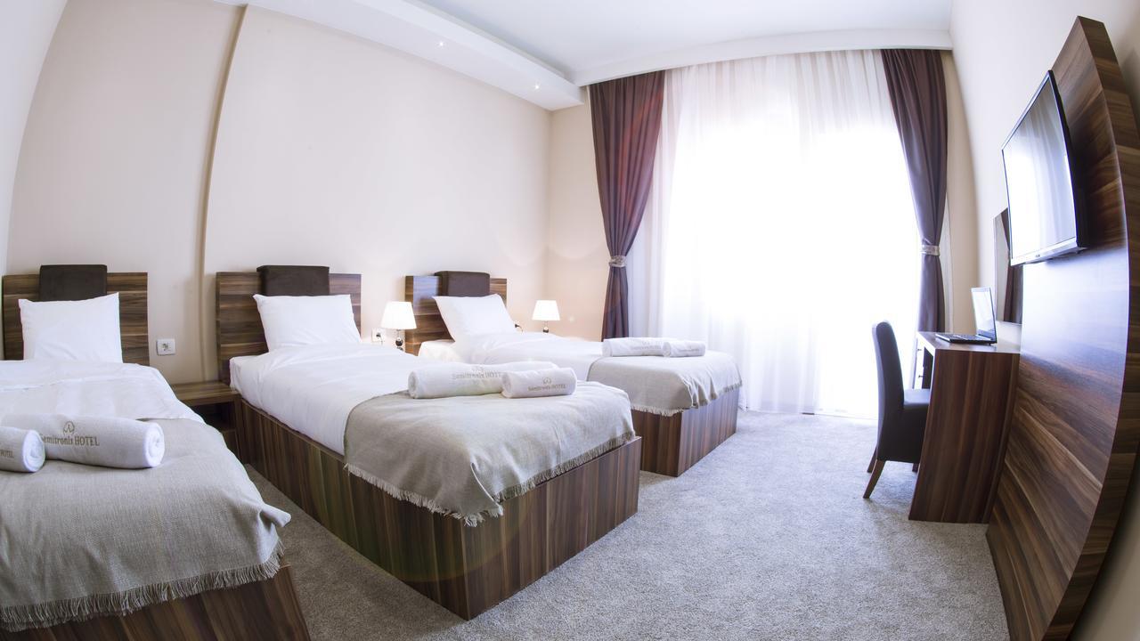 Semitronix Hotel Prishtina Pristina Extérieur photo